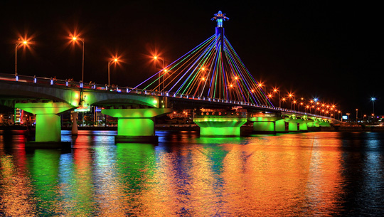 Cầu Sông Hàn (Cầu Quay).